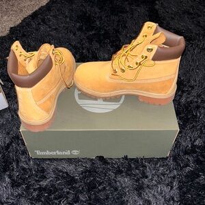 Timberlands wheat boots